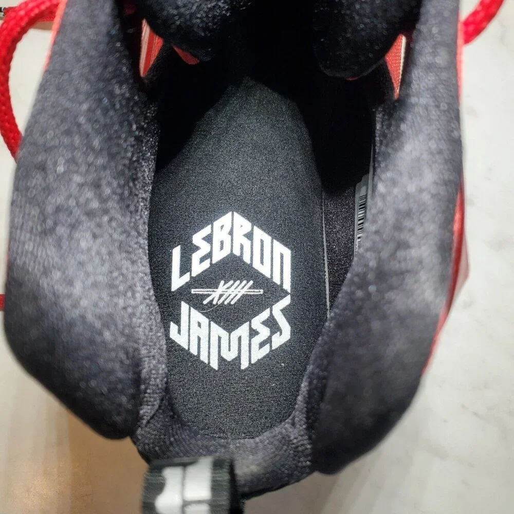 Nike LeBron XIII GS Athletic Shoes 6Y US Red Logo High Top Basketball Sneakers